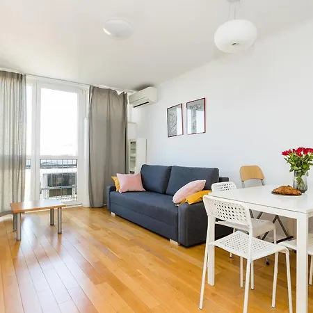 Shortstaypoland Chlodna Apartment *
