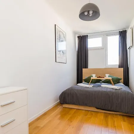 Shortstaypoland Chlodna Apartmán *